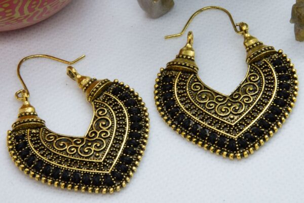 Lotus Leaf Bohemian Drop Earrings Black Gold